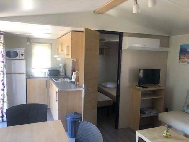 Camping De Parpaillon Roquebrune-sur-Argens Eksteriør billede